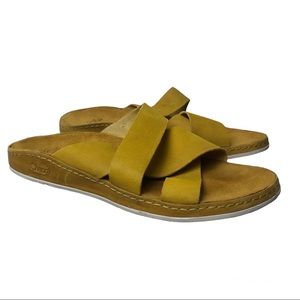 Chaco Wayfarer Slide Sandals Womens Size 8 EU 39 Ochre Yellow Outdoor Active